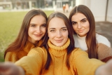Ontdek de prachtige wereld van dames truien bij Sans-Online
